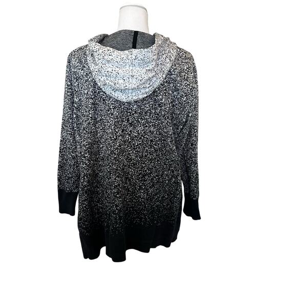 Chico's Zenergy Cardigan Women's Size 2 Large 12/14 Black White Ombre Hood - Picture 5 of 11